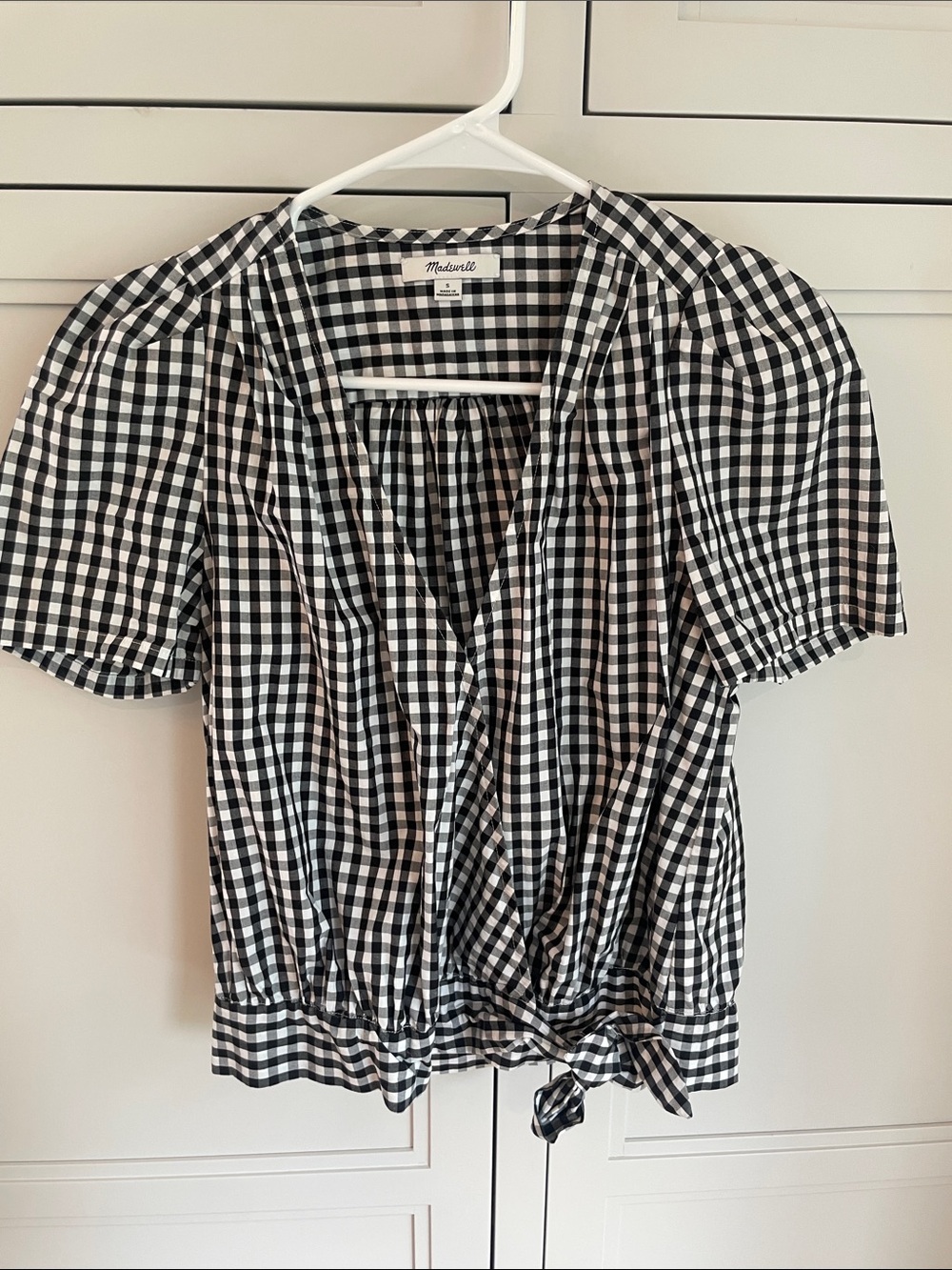 Madewell Black & White Gingham Tie-Hem Puff Sleeve Blouse